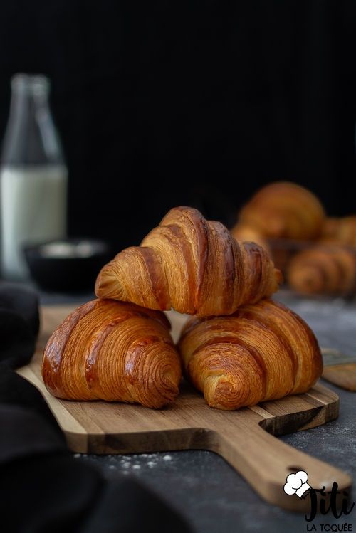 Fresh bread display